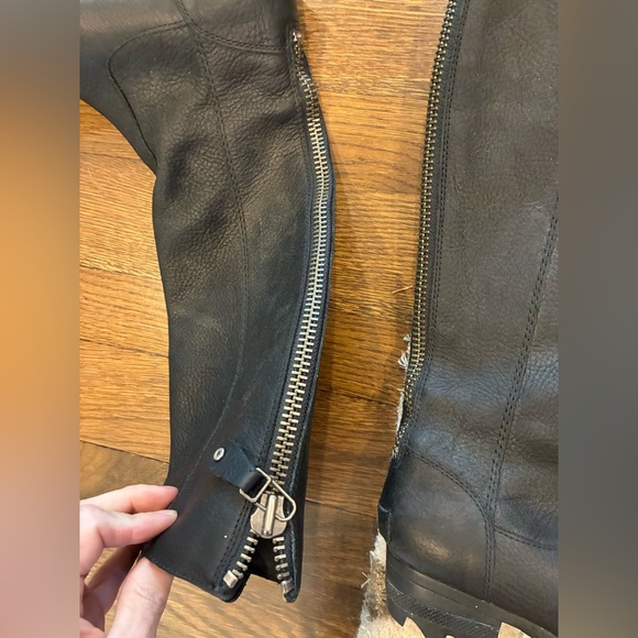 Sorel High Boots - Picture 4 of 10